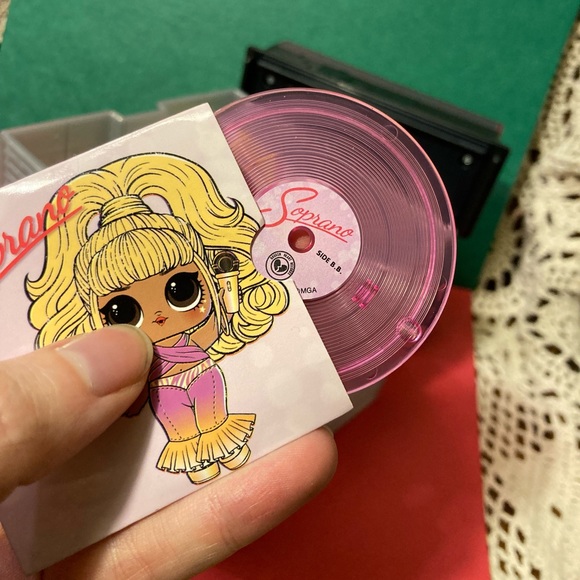 Soprano - LOL Surprise Tot Toy Doll - Complete With Box - Buy 1, Get 2 FREE - Picture 13 of 16